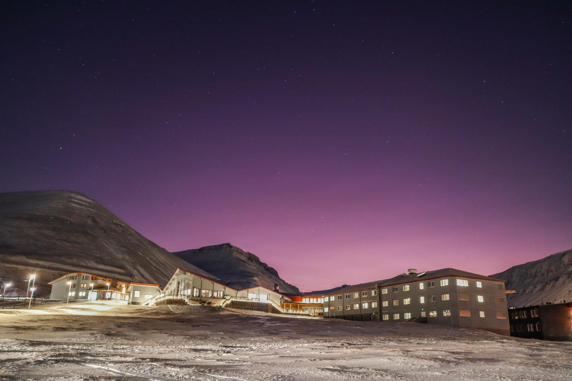 Radisson Blu Polar Hotel, Spitsbergen Longyearbyen Bagian luar foto