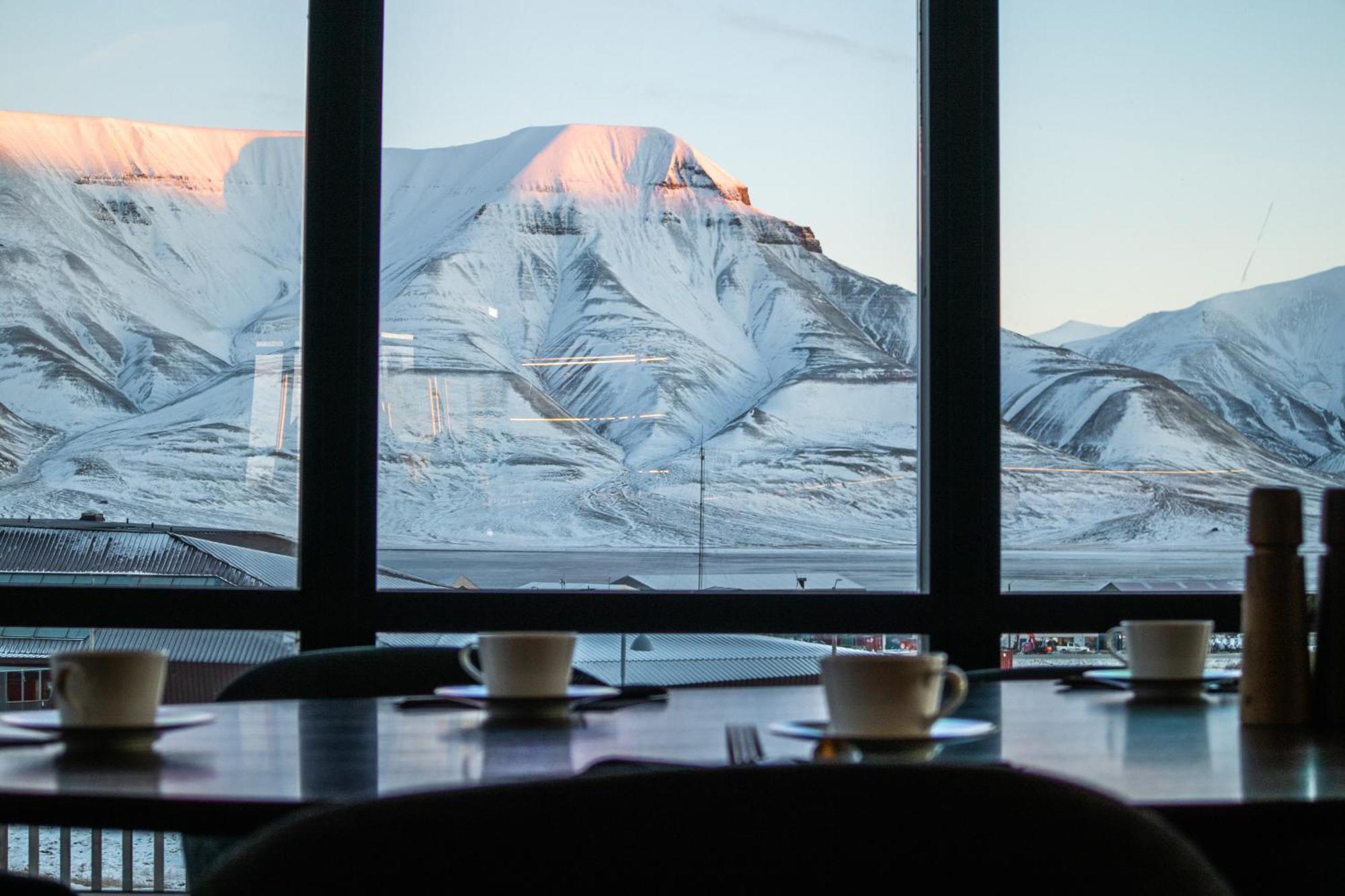 Radisson Blu Polar Hotel, Spitsbergen Longyearbyen Bagian luar foto