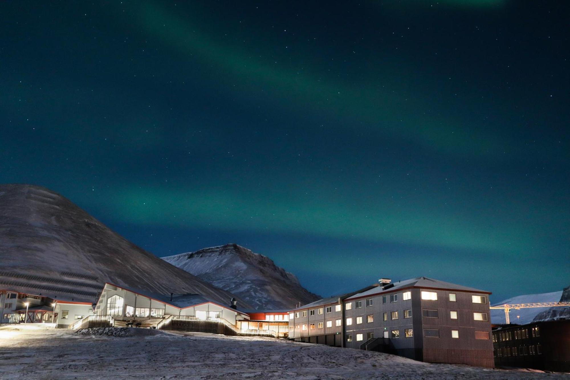 Radisson Blu Polar Hotel, Spitsbergen Longyearbyen Bagian luar foto