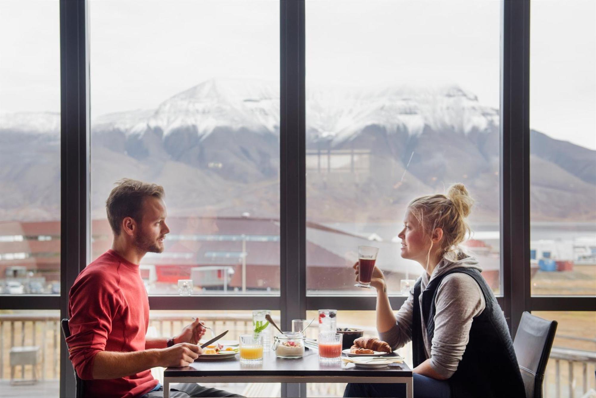 Radisson Blu Polar Hotel, Spitsbergen Longyearbyen Bagian luar foto