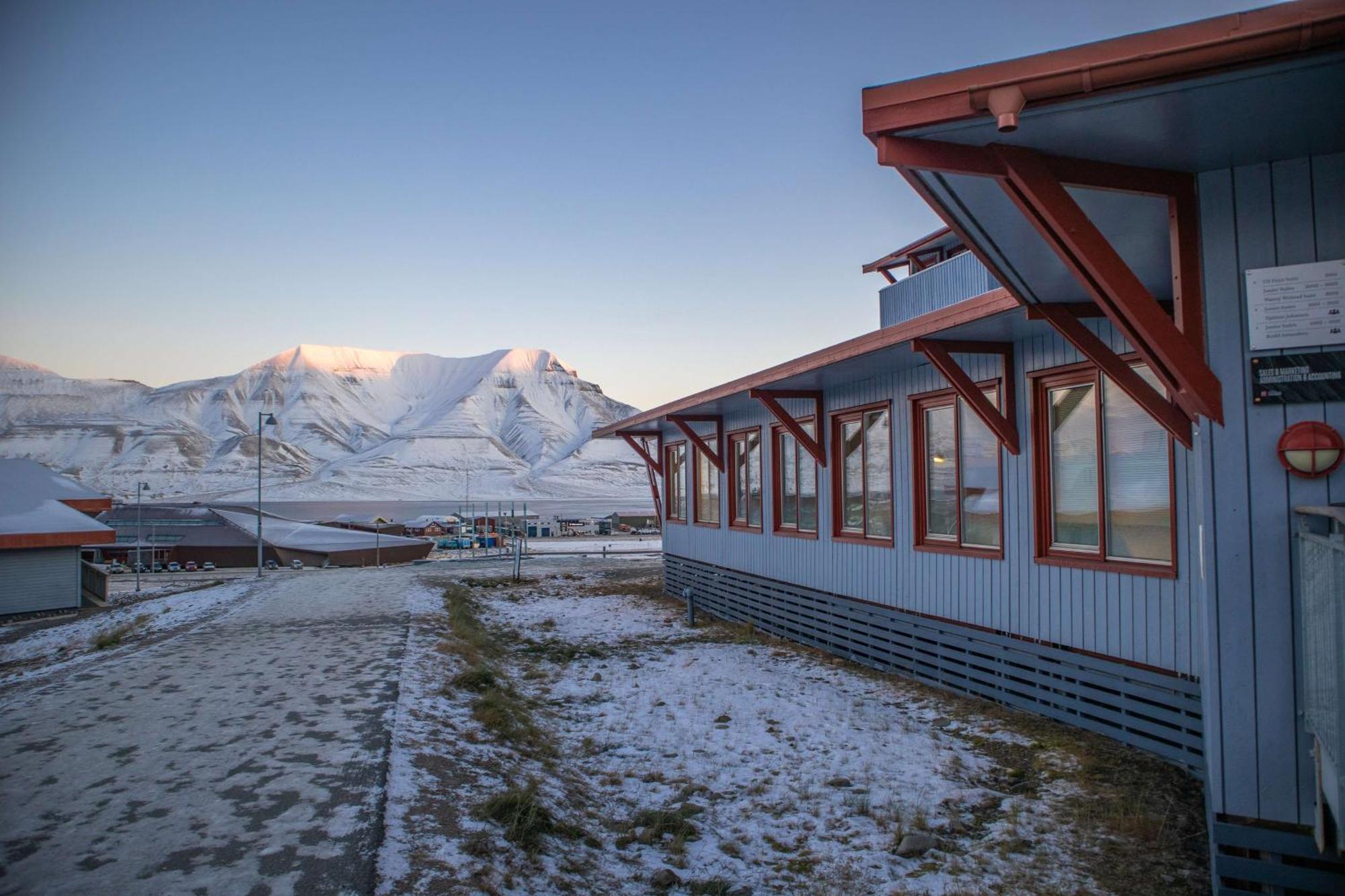 Radisson Blu Polar Hotel, Spitsbergen Longyearbyen Bagian luar foto