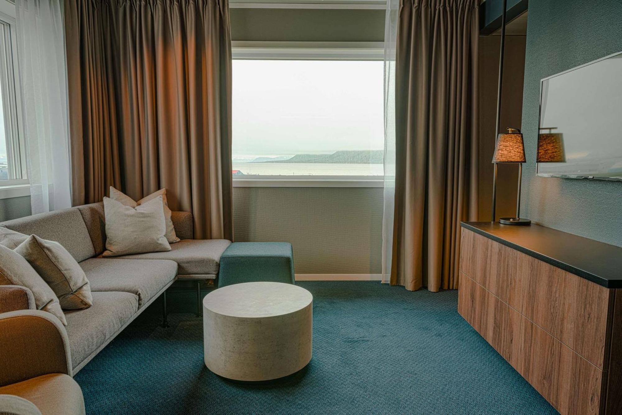 Radisson Blu Polar Hotel, Spitsbergen Longyearbyen Bagian luar foto