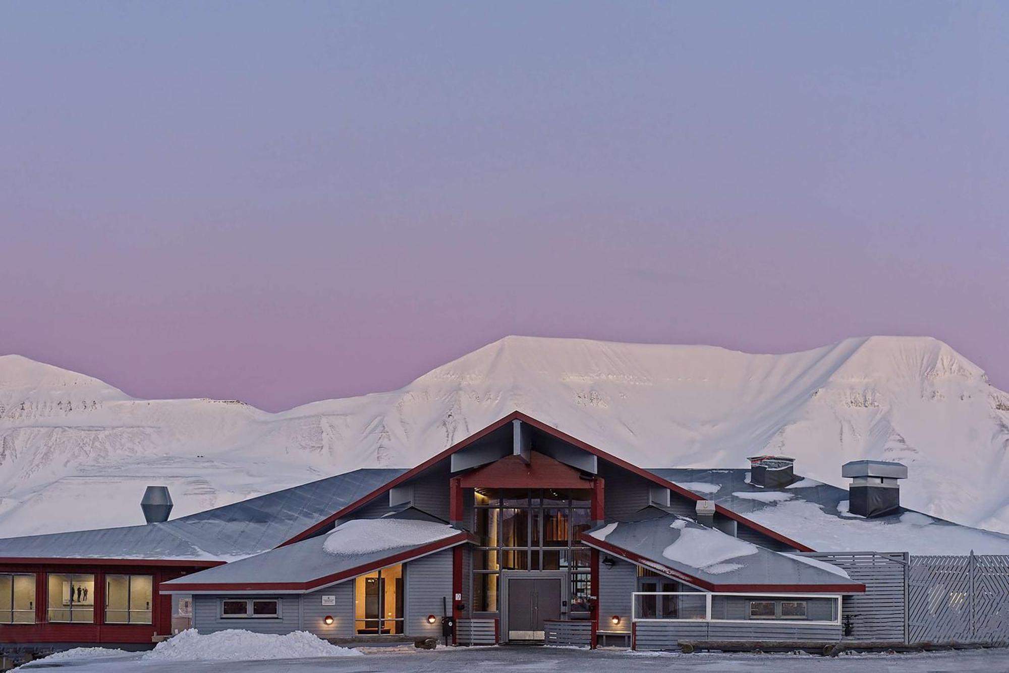 Radisson Blu Polar Hotel, Spitsbergen Longyearbyen Bagian luar foto
