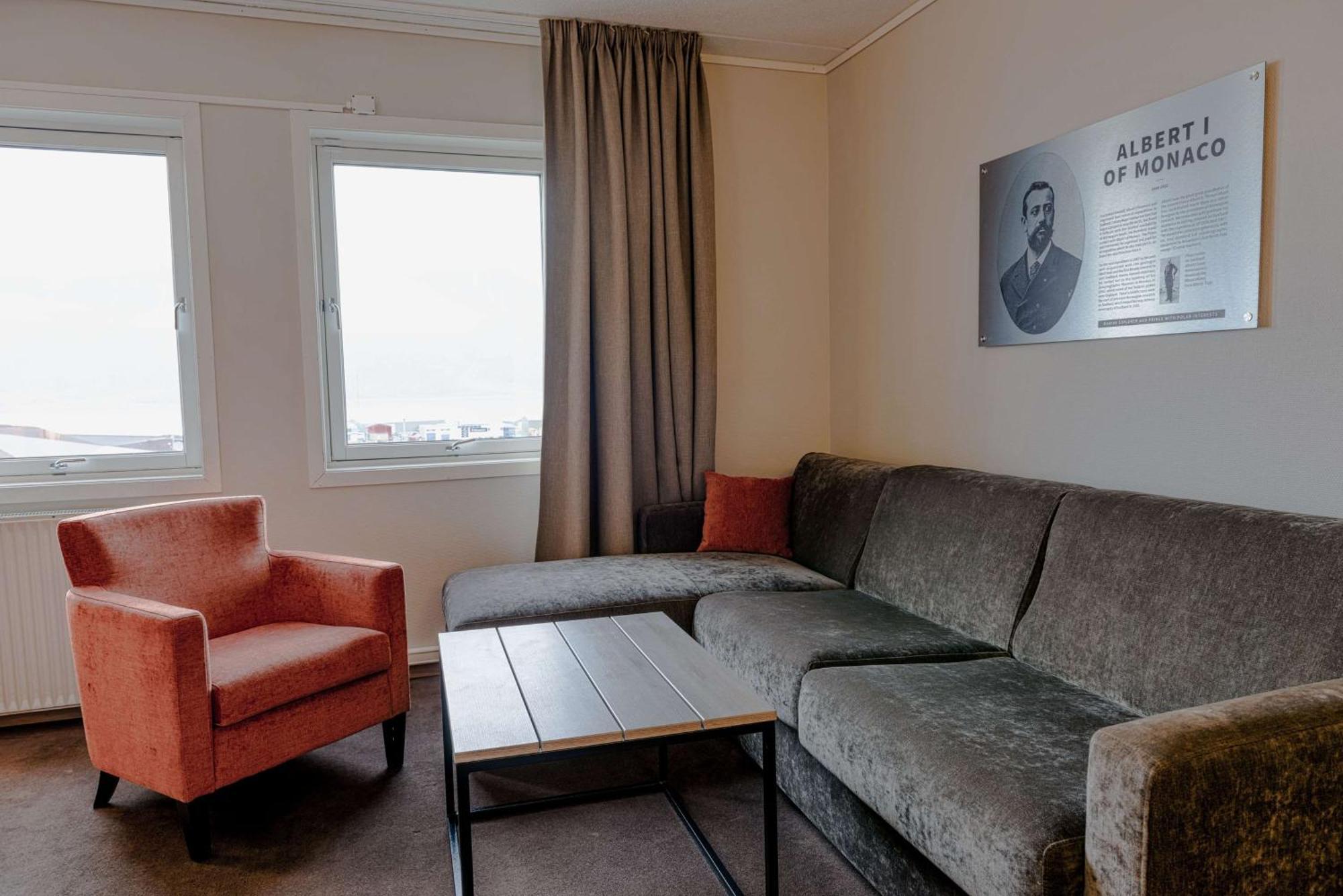 Radisson Blu Polar Hotel, Spitsbergen Longyearbyen Bagian luar foto