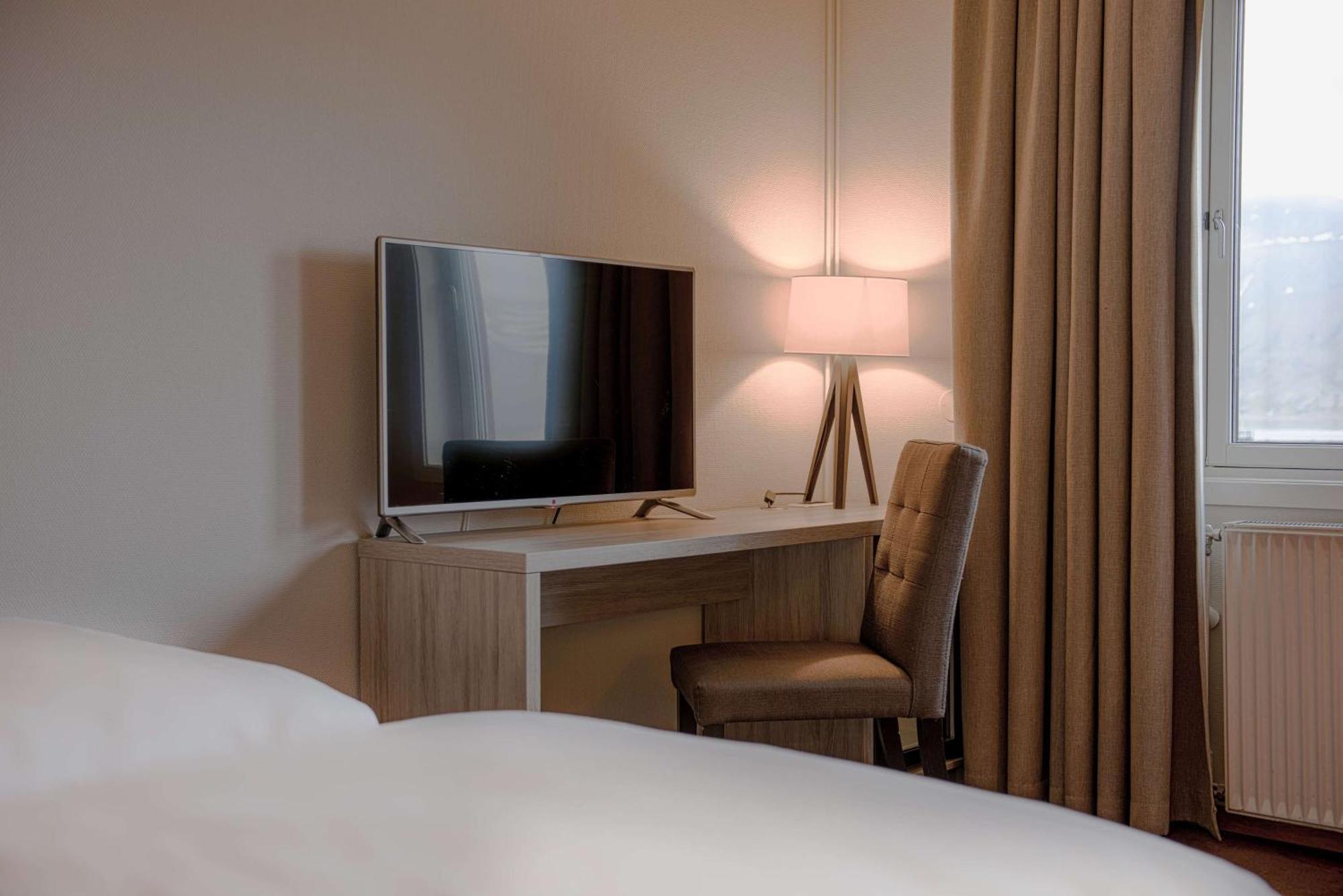 Radisson Blu Polar Hotel, Spitsbergen Longyearbyen Bagian luar foto