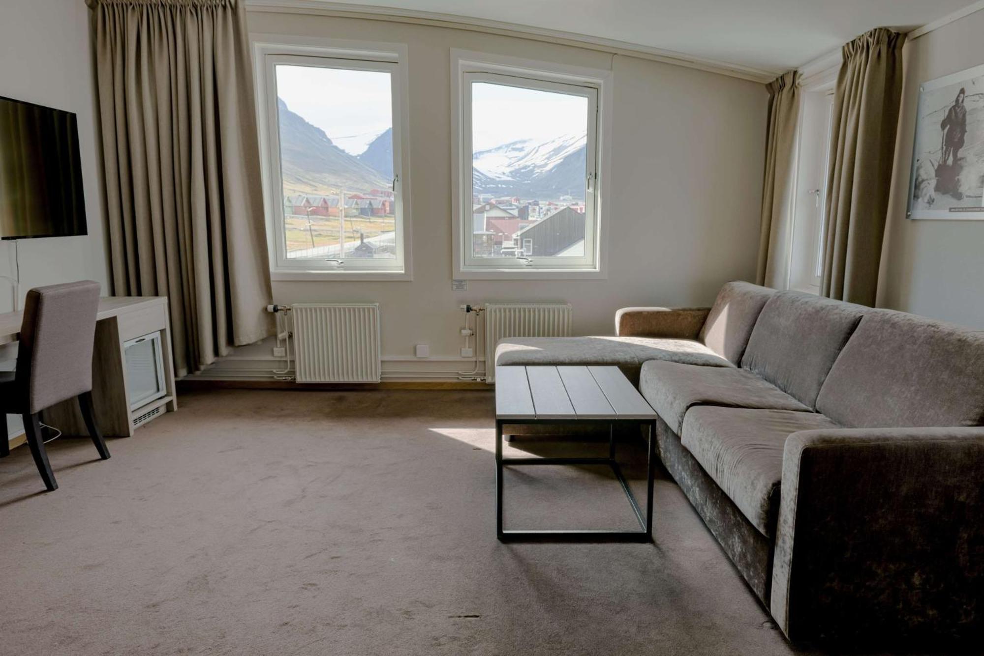 Radisson Blu Polar Hotel, Spitsbergen Longyearbyen Bagian luar foto